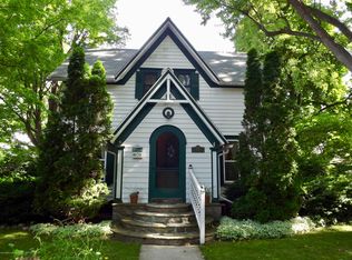 215 E Oak St, Mason, MI 48854