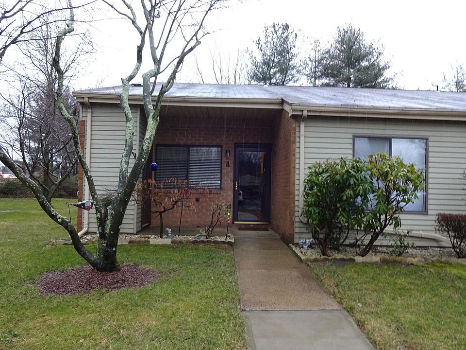 1st image of 220 Medford Ct Unit A