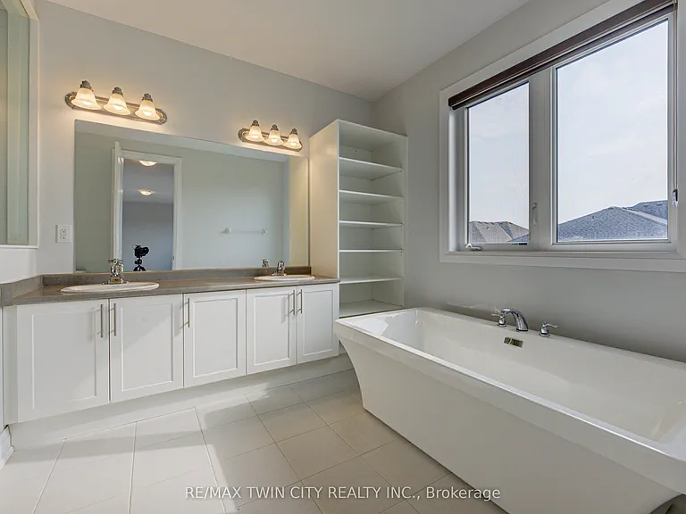 767 Queenston Blvd — Photo 26