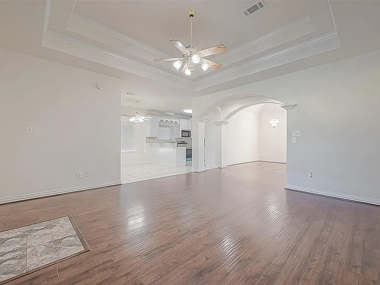 1189 Lovett St — Photo 19