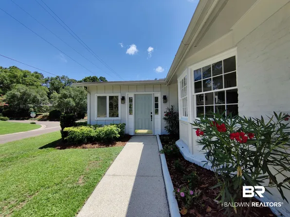 601 Bon Secour Ave, Fairhope, AL 36532