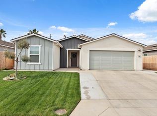 1586 Concord Ave, Madera, CA 93637