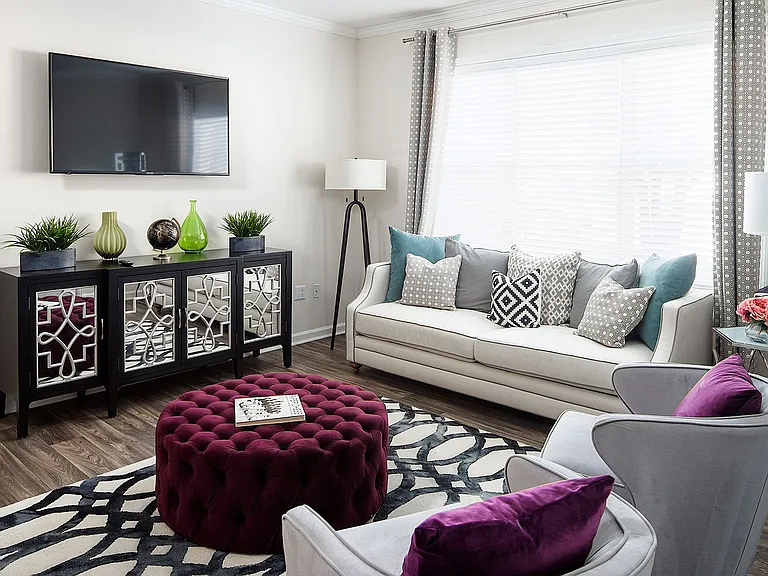 Manchester Place Apartments — Photo 7