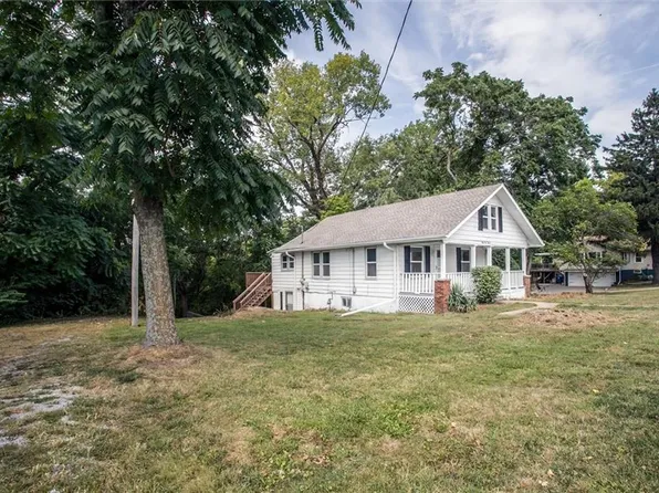 3512 N River Blvd, Sugar Creek, MO 64050