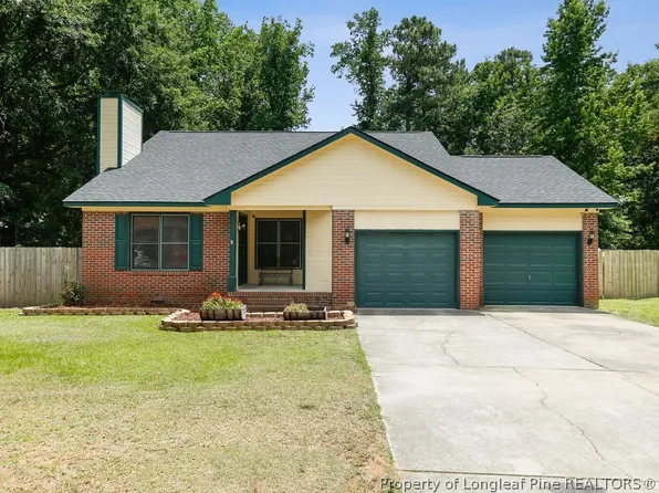 139 Windsor Ln, Raeford, NC 28376