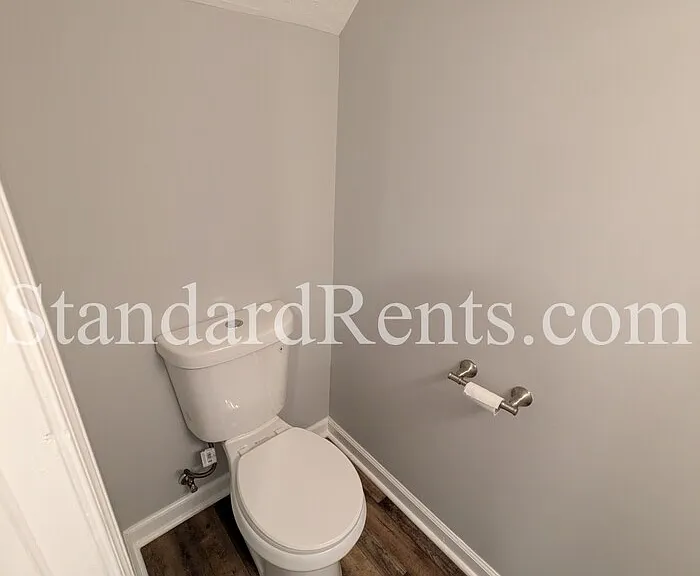 2872 Spruce Cir — Photo 10