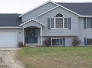 9360 Parmeter Ave NE, Rockford, MI 49341