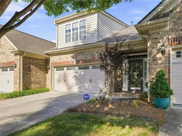 5252 Esher Dr, Walkertown, NC 27051