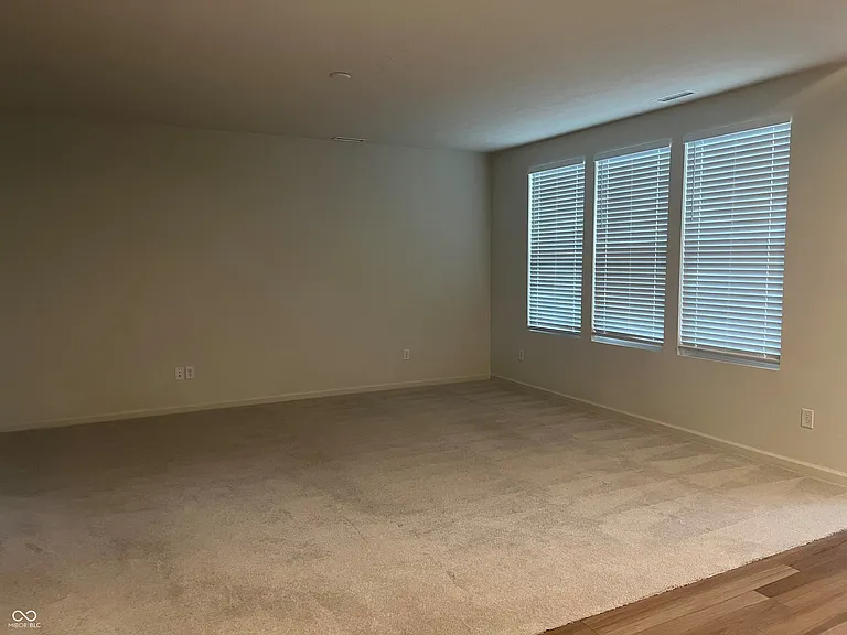 3340 Preakness St — Photo 10