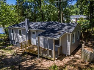 22 Holloway Rd, Glen Burnie, MD 21060