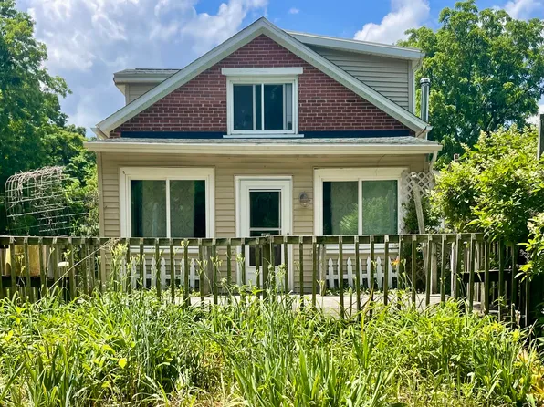 9550 35th St, Gobles, MI 49055