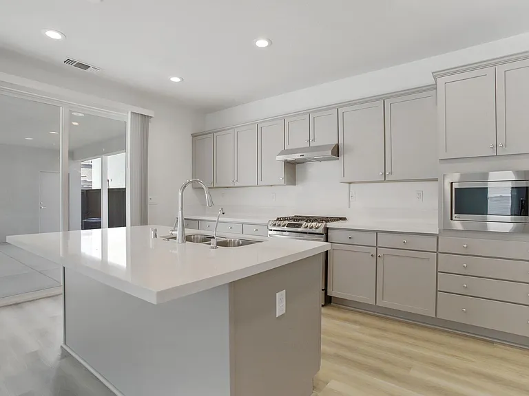 2926 Granger St — Photo 18