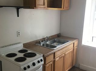 19 E Clapier St, Philadelphia, PA 19144