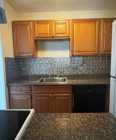 506 Mystic Dr #B — Photo 10