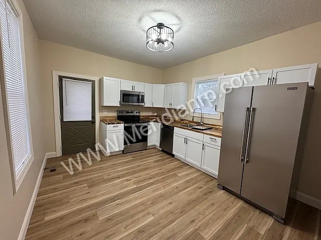 739 W 4th St — Photo 5