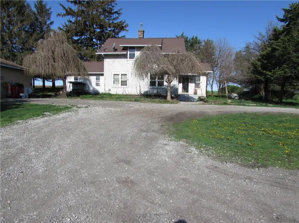 1124 G Hwy #40, Knoxville, IA 50138