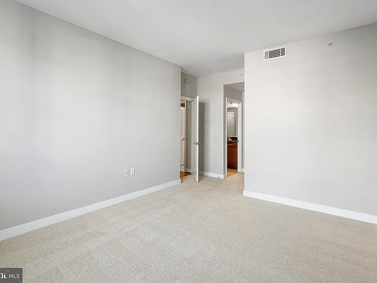 157 Fleet St #317 — Photo 28