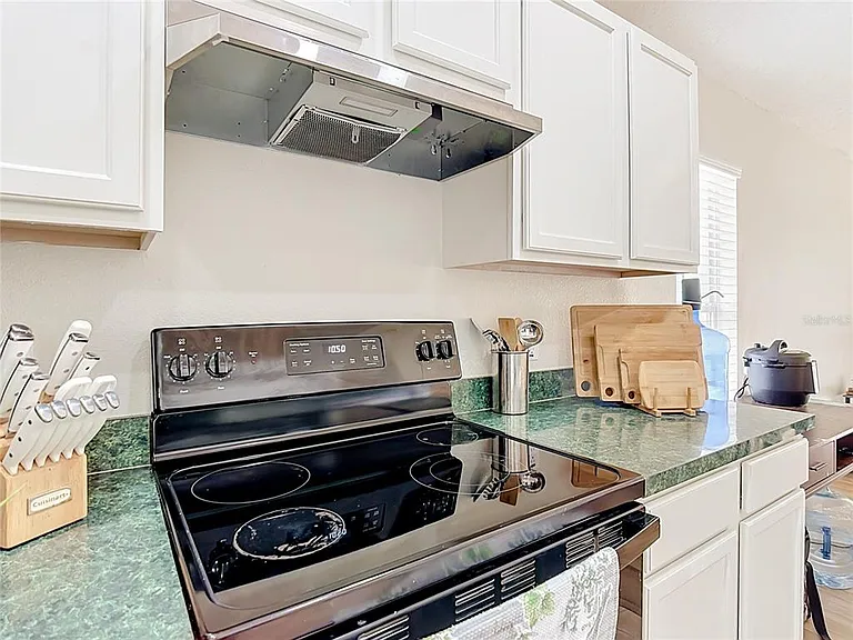 1128 Pinedale Dr — Photo 36