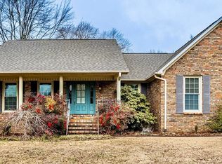 204 Whitfield Dr, Athens, AL 35613