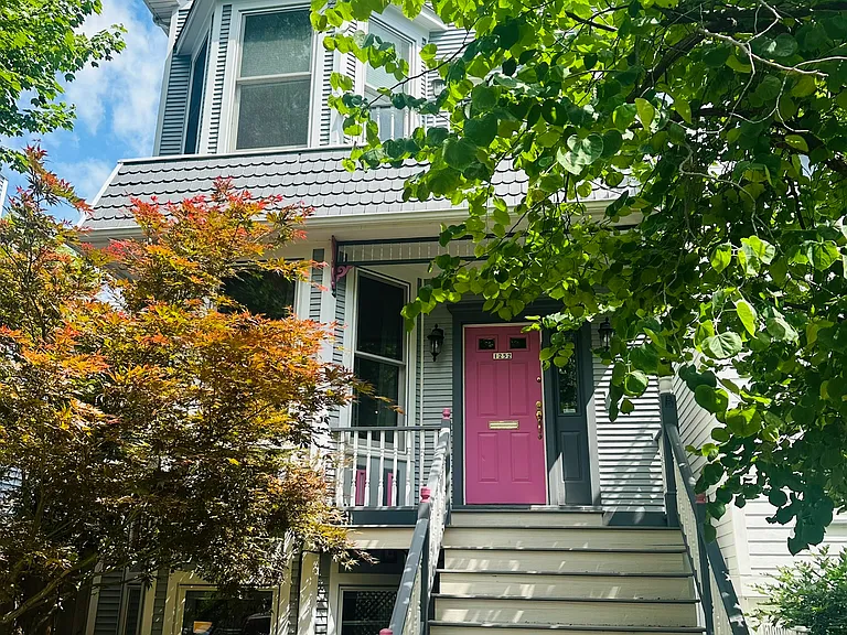 1252 W Nelson St #G — Photo 1