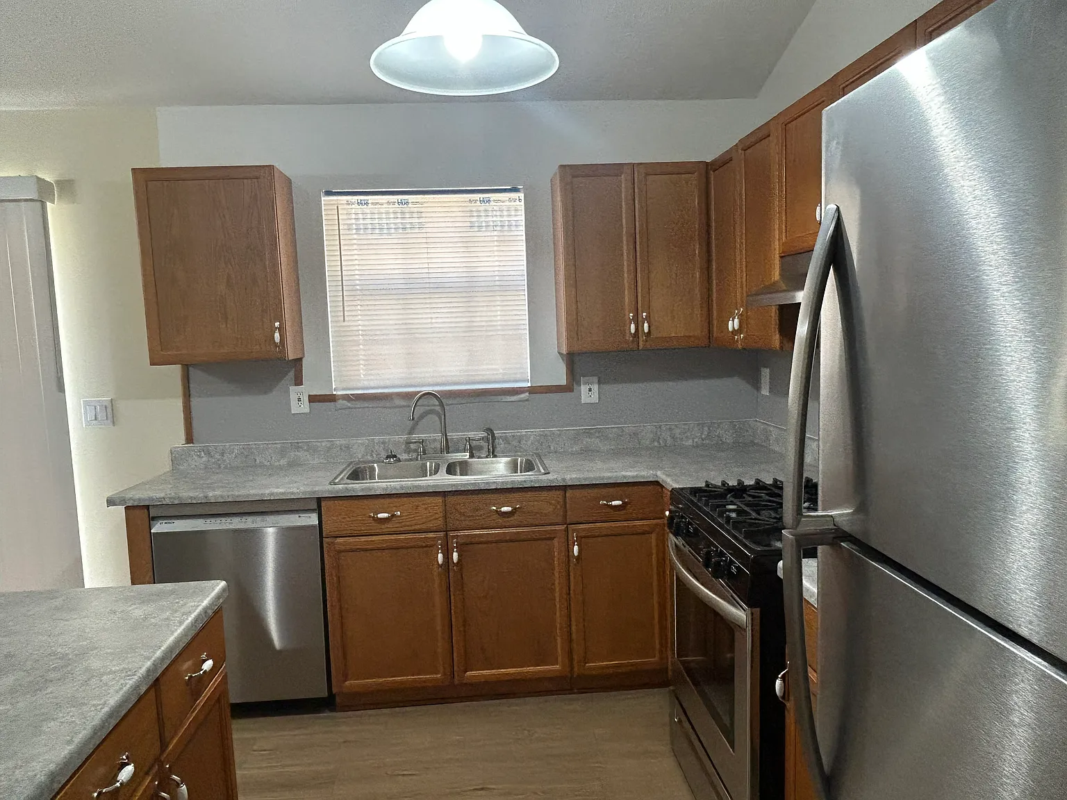 2 bed, 1092 sqft, $1,375 — Photo 2
