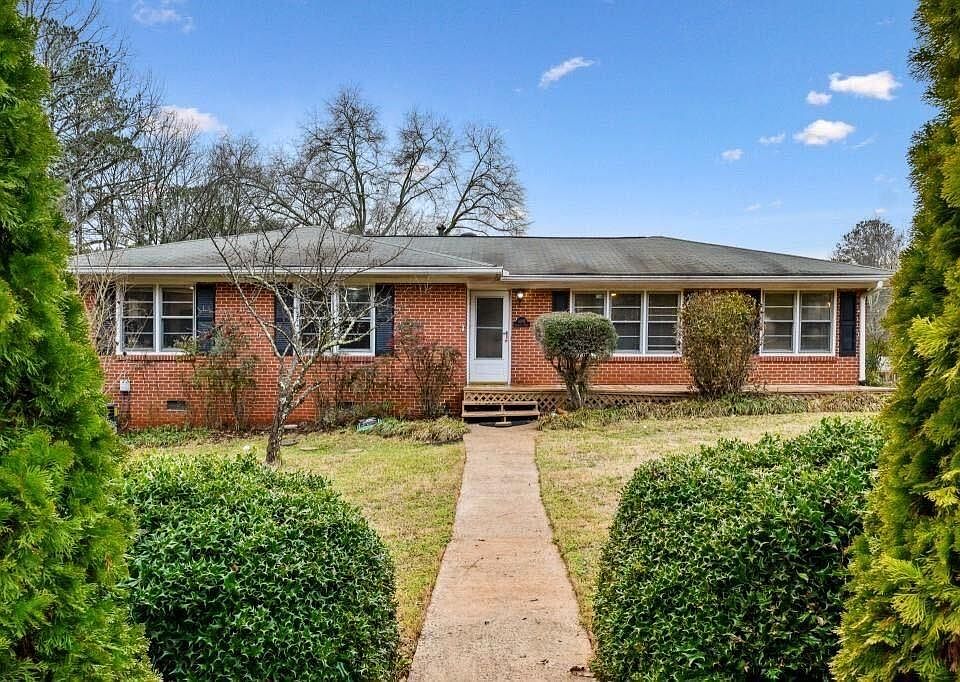 1st image of 4005 Camelot Ct