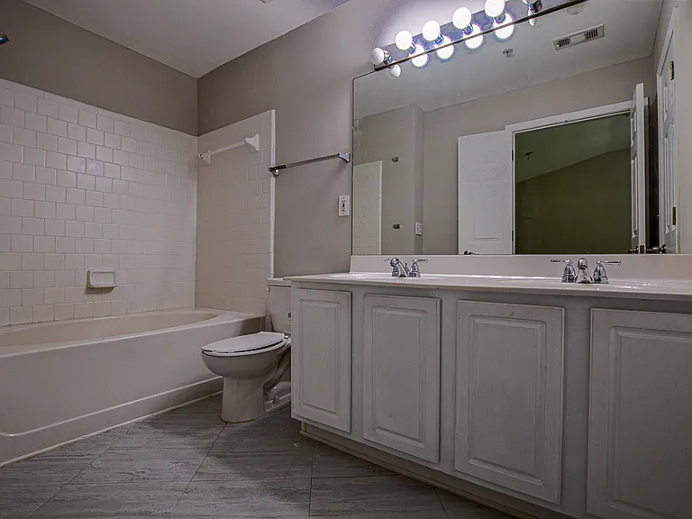 2716 Ashleigh Ln — Photo 21