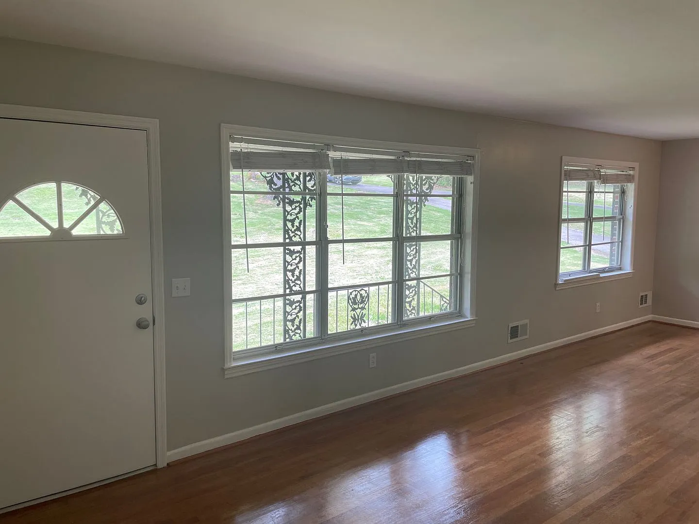 Beautiful Home For Rent — Photo 4