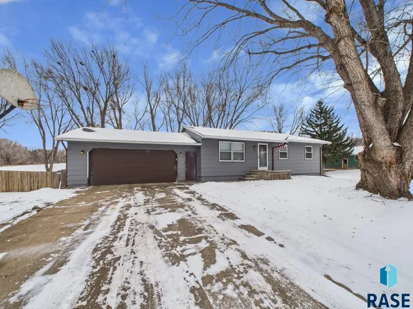 318 Elm Ave, Baltic, SD 57003