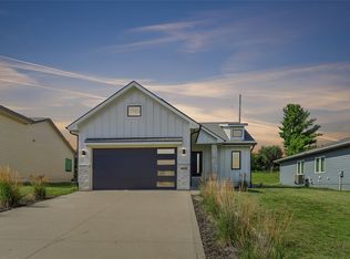 5617 Wolcott Cir, Des Moines, IA 50321