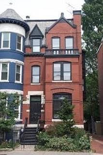 Separate entrance through front of house
