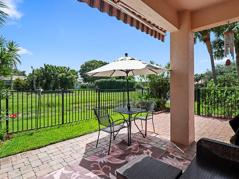 4496 Hickory Dr — Photo 28