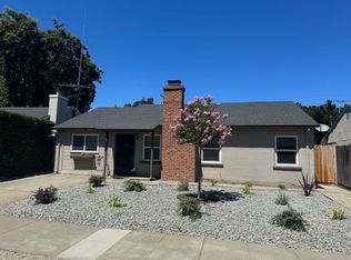 1040 Riverton Dr, San Carlos, CA 94070