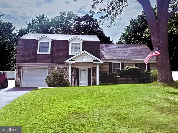 187 Buckshire Dr, Holland, PA 18966