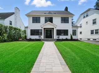 4 Warren Pl, Montclair, NJ 07042
