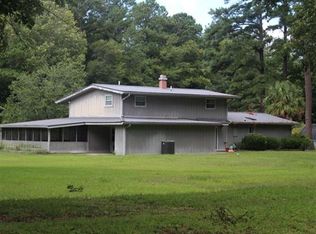 608 Island Dr, Midway, GA 31320