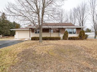 316 Wadleigh St, Hatley, WI 54440