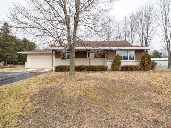 316 WADLEIGH STREET, Hatley, WI 54440