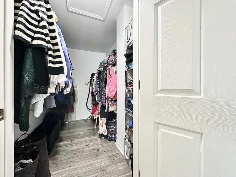 10111 Austrian Way — Photo 21