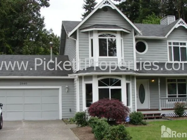 3840 Harbel Dr, Bremerton, WA 98310