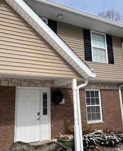 1250 W Adams Hill Cir APT 604, Bloomington, IN, 47403