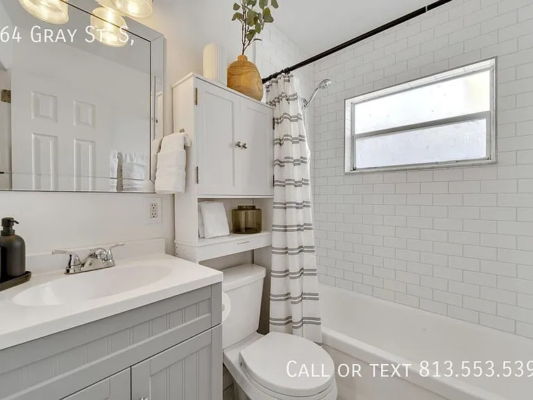 664 Gray St S — Photo 18