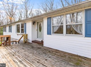 40 Hillside Dr, Orrtanna, PA 17353