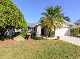 2248 Willow Tree Trl, Clearwater, FL 33763