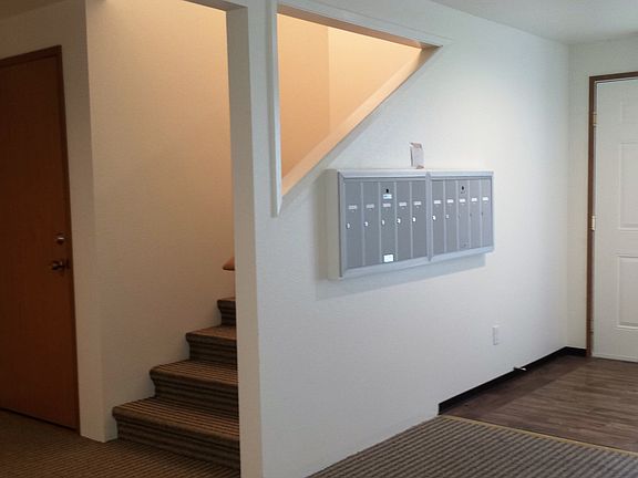 3rd image of 2127 12th St APT C209