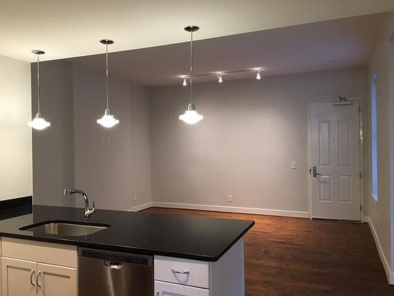 5th image of 1319 Republic St APT 3B