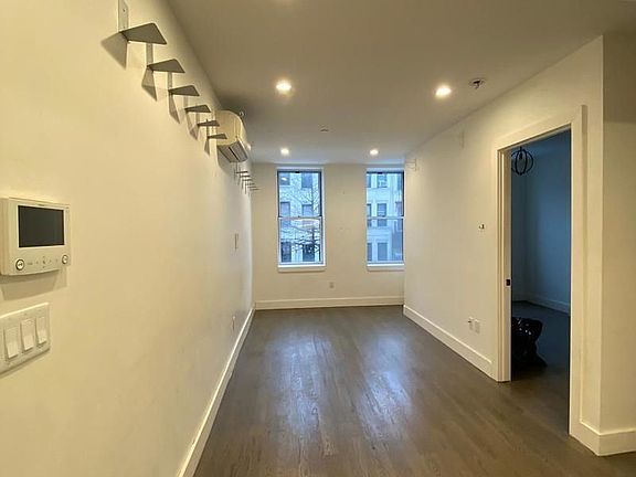 4th image of 824 Saint Johns Pl #2A