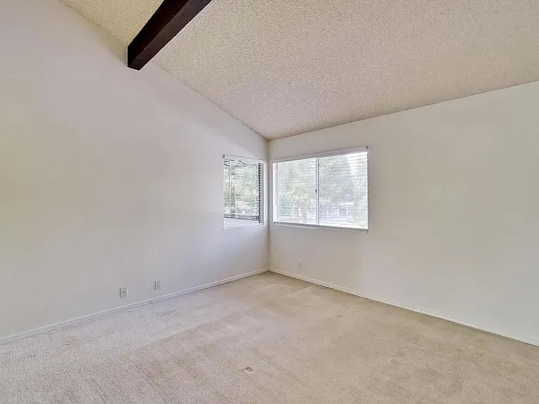 1400 Bowe Ave #2008 — Photo 23