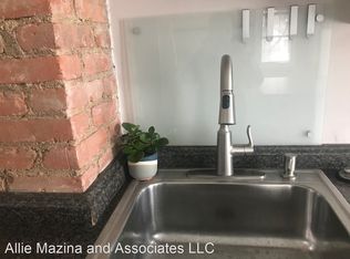 4300 Apple Ave #U, Cleveland, OH 44113