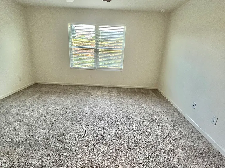 173 Swindon Dr — Photo 23